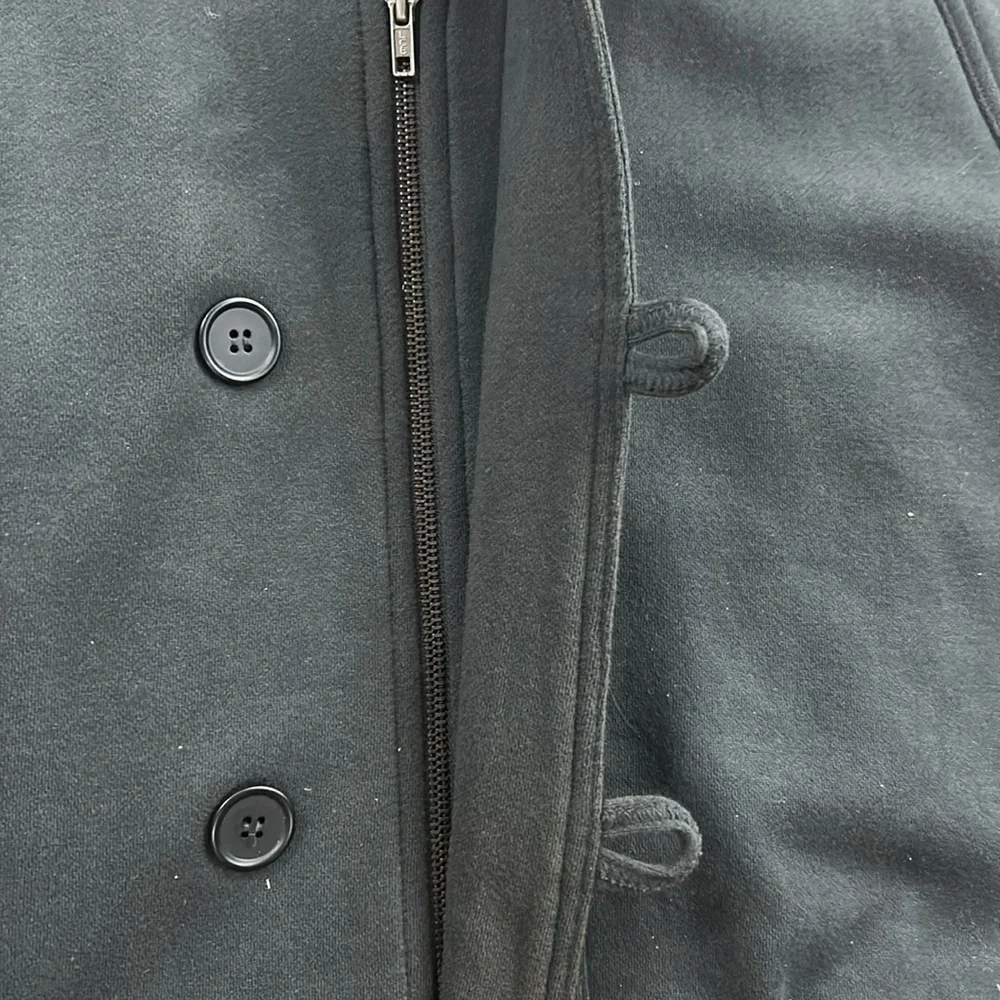 192. Classic‎ Black Double-Breasted Pea Coat (M)